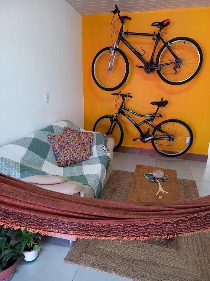 Casinha Aconchegante No Centro De Bonito I Tv, Ar-Condicionado, Bicicletas, Rede, Cozinha E Wi-Fi 20Mb Villa Екстериор снимка