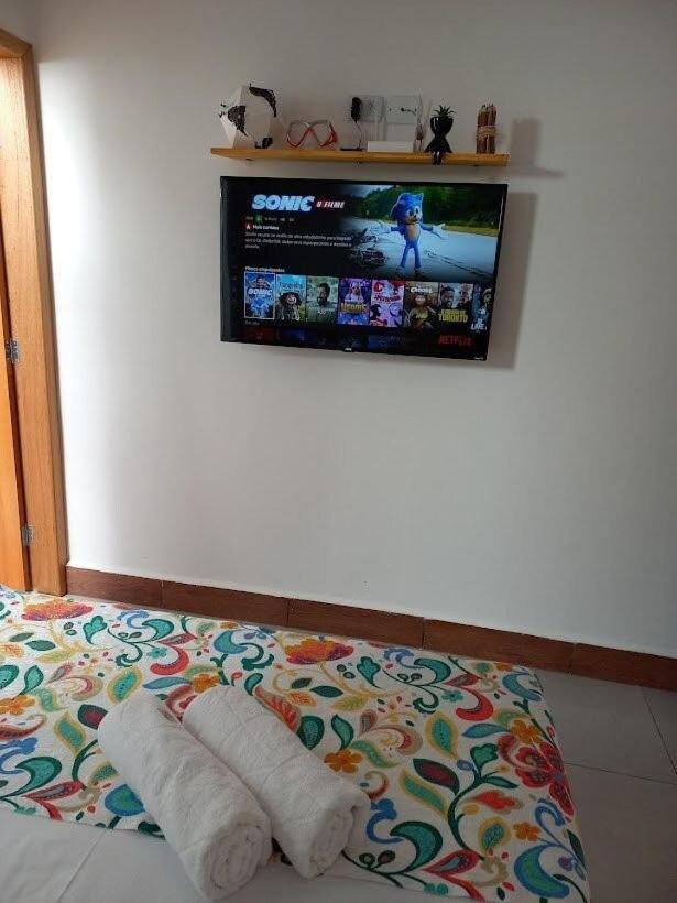Casinha Aconchegante No Centro De Bonito I Tv, Ar-Condicionado, Bicicletas, Rede, Cozinha E Wi-Fi 20Mb Villa Екстериор снимка